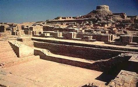  “Mohenjo-daro: An Ancient City - A Literary Mosaic Unfolding Through Millennia!